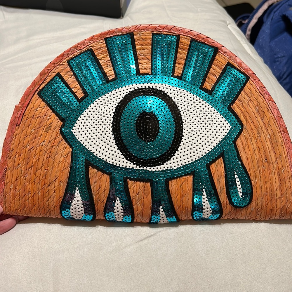 Mexican palm clutch